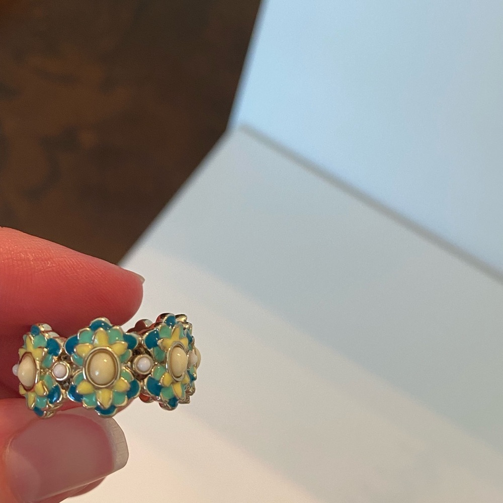 Banana Republic Blue and Cream Floral Ring
